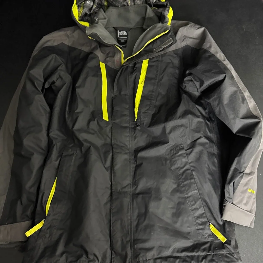 The North Face Boys Hyvent Waterproof Hooded‎ Jacket L 14 16 Black Yellow